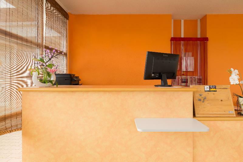 The Originals Access, Hotel Saint-Flour Екстериор снимка